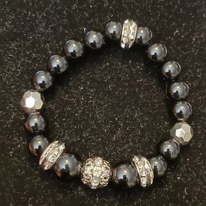 Silvertone hematite look beaded stretch bracelet